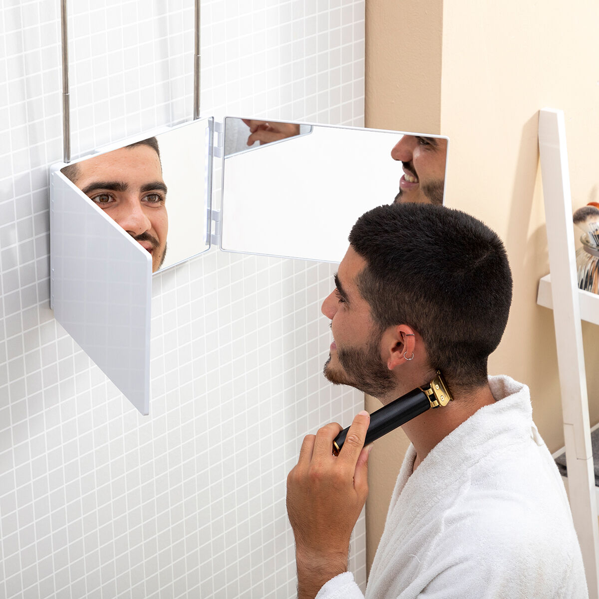 Specchio da Bagno con Luce LED e Visione a 360º SelfKut InnovaGoods