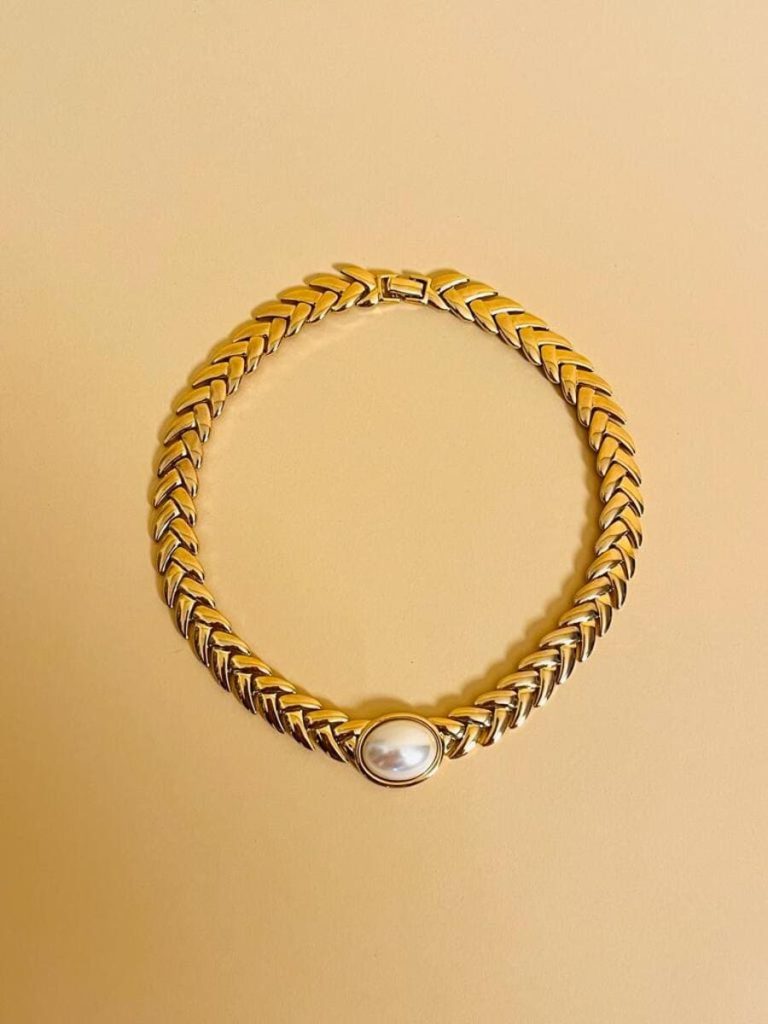 bl collier oro con perla cabochon pierre cardin 7 768x1024