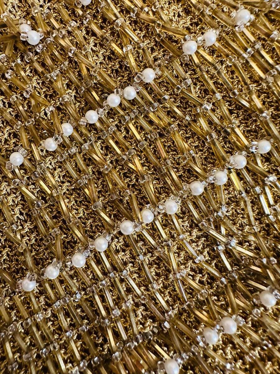 bl mini bag in crochet oro con mticrofrange di perline 1