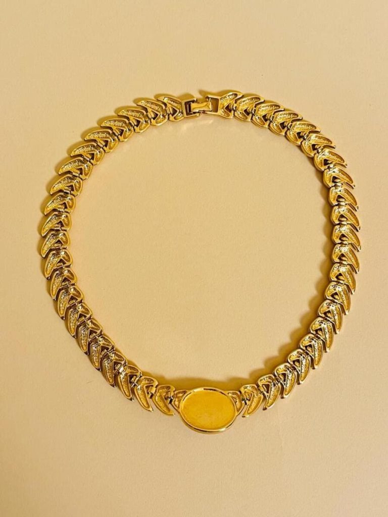 bl collier oro con perla cabochon pierre cardin 12 768x1024